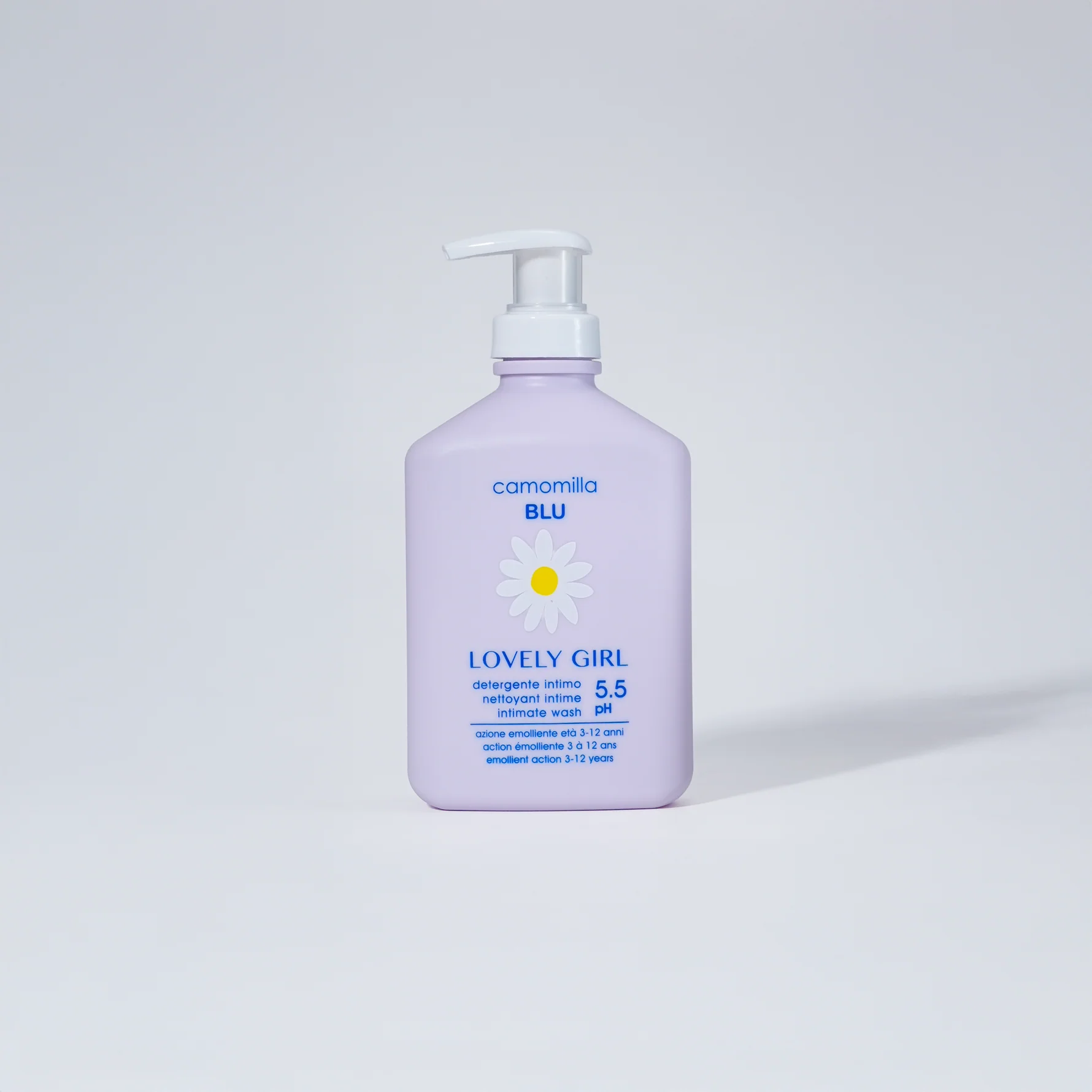 3_14 Camomilla Blu Lovely girl Nett intime ph 5.5 300ml – Image 1